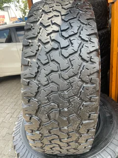 A clean set of 275/70/16 bf Goodrich ko tyres with good treads available for sale