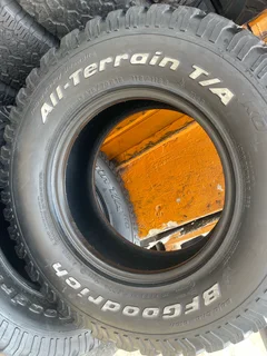 A clean set of 275/70/16 bf Goodrich ko tyres with good treads available for sale