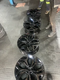 A clean set of 21inch Range Rover Evogue and Velar Original rims with tyres available for sale