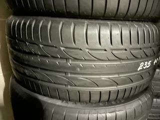 2x 235/40/19 Bridgestone normal tires with great treads available