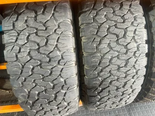 2x 285/70/17 Bf Goodrich tyres with good treads available for sale