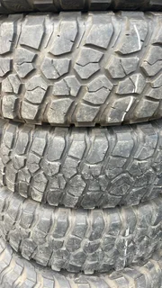 A clean set of 255/75/17 Bf Goodrich mud terrain tyres with great treads available for sale