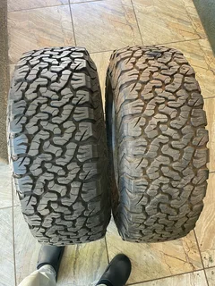 2x 265/75/16 Bf Goodrich ko2 tyres with 98% treads available for sale