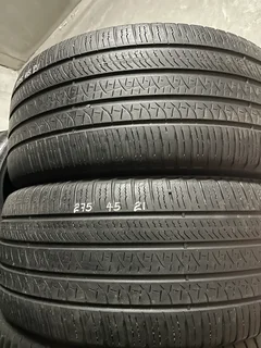 2x 275:45/21 Pirelli tyres with good treads available for sale