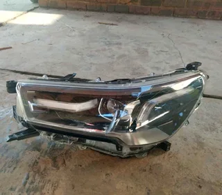 Toyota GD6 headlight available