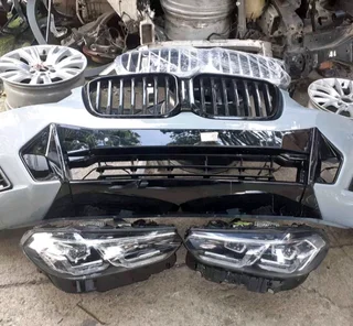 BMW X3 GO1 front bumper and headlight available