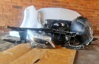 W447 mercedes Benz Vito headlight cradle fanders bonnet