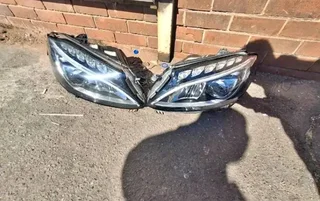 W205 mercedes Benz headlight available