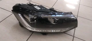 VW T cross headlight available