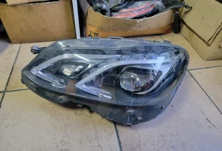W212 mercedes Benz headlight available