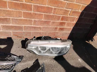 BMW 4series headlight available