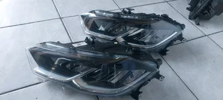 Vw polo 9 headlight available