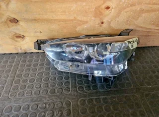 Mazda cx3 headlight available