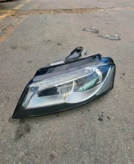 A3 Audi headlight available