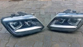 VW amarok headlight available