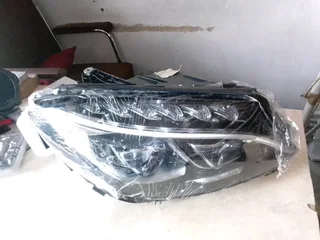 W205 mercedes Benz double xenon headlight available