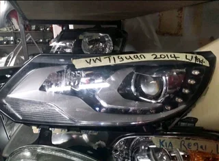 Vw Tiguan headlight available