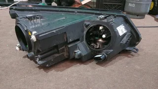 Vw Tiguan headlight available