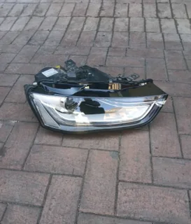 A4 Audi headlight available