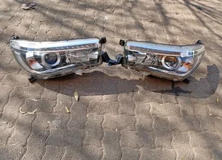 Toyota Gd6 Front Headlight Available