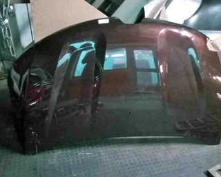 Renault triber bonnet available