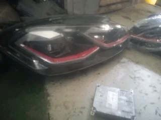 VW golf 7.5 GTi headlight available