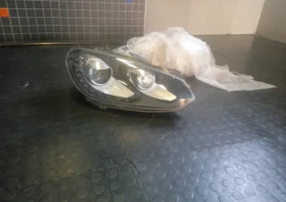 VW golf 6 GTi headlight available