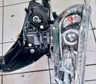 Toyota GD6 headlight available