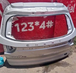 Cherry Tigo tailgate available