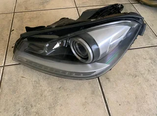 W204 mercedes Benz headlight available