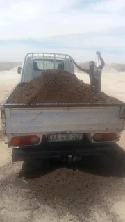 Topsoil, compost and Lawndressing