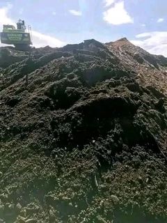 Topsoil, compost and Lawndressing