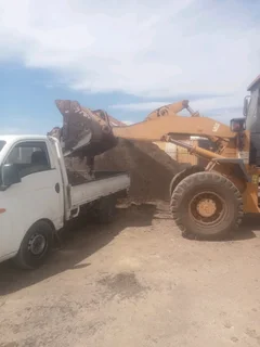 Topsoil, compost and Lawndressing