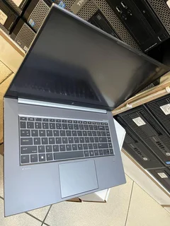 Hp Z book studio G8 15.6 inch  mobile workstations 1920 1080 core I7 11th gen 32GB RAM 512GB SSD