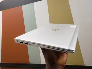 HP Elitebook 830 G8 13.3; Core i7-1185G7  8GB RAM 512GB SSD Win 11 Pro PREOWNED