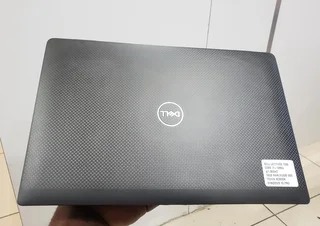 Dell Latitude 7330 13.3-inch Core i7-1265U 16GB RAM ,512GB SSD Touch screen