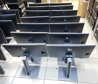 HP E223  22inch Boderless Monitor  Available  in stock