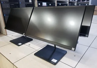 Lenovo Thinkcentre V30A-22iil AIO Core  i5-1035G1(10th Gen ) 8GB RAM ,256GB SSD 21.5&#34;inch