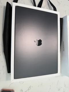 Macbook Pro 16” M3 Max 2024 1TB