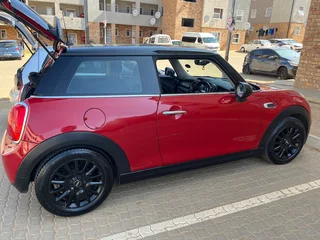 2014 Mini Cooper Hatchback