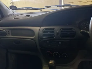 2002 Renault Scenic Hatchback