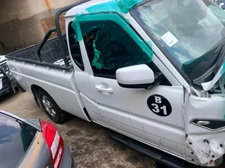 Mahindra bakkie 2.2  4x2  2024 model ready for stripping &#64; sheeraz