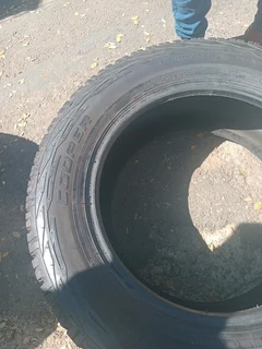 X2/ LT 305/ 55/ R20/ MT5 COOPER DISCOVERER A/T