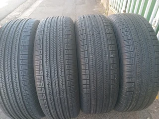 X4/ 2 5 5 /70/ R17/ 112t M.s/ Continental Crosscontact Rx