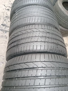 X4/ 315/ 35/ Zr21/ (111y) Pirelli P.zero