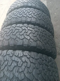 X4/ Lt 285/ 70/ R17/ 121/ 118r Bfgoodrich All-terrain T/a K02