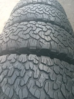 X4/ LT 285/ 70/ R17/ 121/ 118R BFGOODRICH ALL-TERRAIN T/A K02