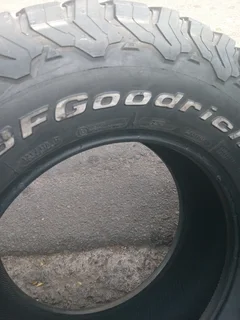 X4/ LT 285/ 70/ R17/ 121/ 118R BFGOODRICH ALL-TERRAIN T/A K02