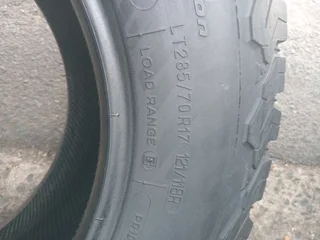 X4/ LT 285/ 70/ R17/ 121/ 118R BFGOODRICH ALL-TERRAIN T/A K02