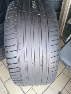 X1/ 295/ 40/ R21 Michelin Pilot Sport4 Suv